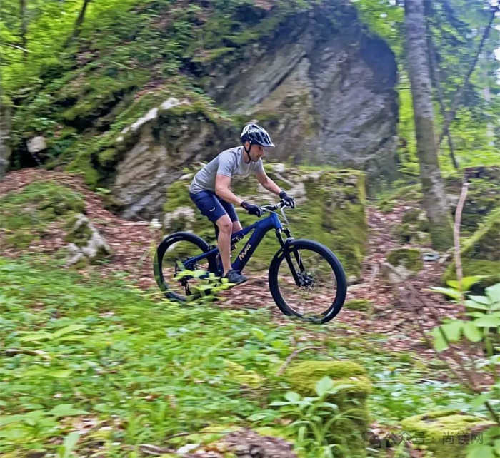 1708308584955498.jpg 4.jpg